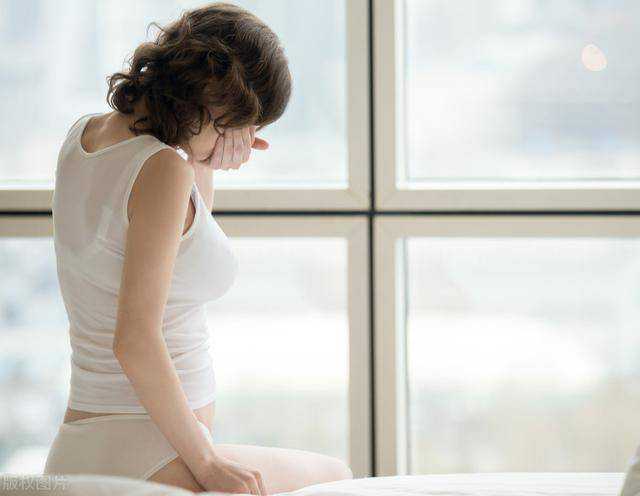 武汉试管借卵辅助生育机构回答，单角子宫试管不着床的原因有3个。主要原因